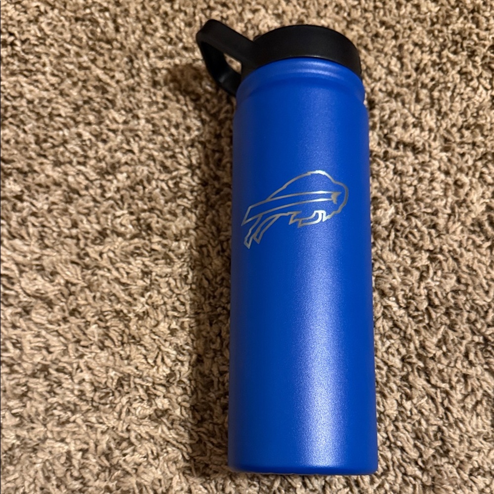 Brand New Blue Buffalo Bills Metal Water Bottle with Logo